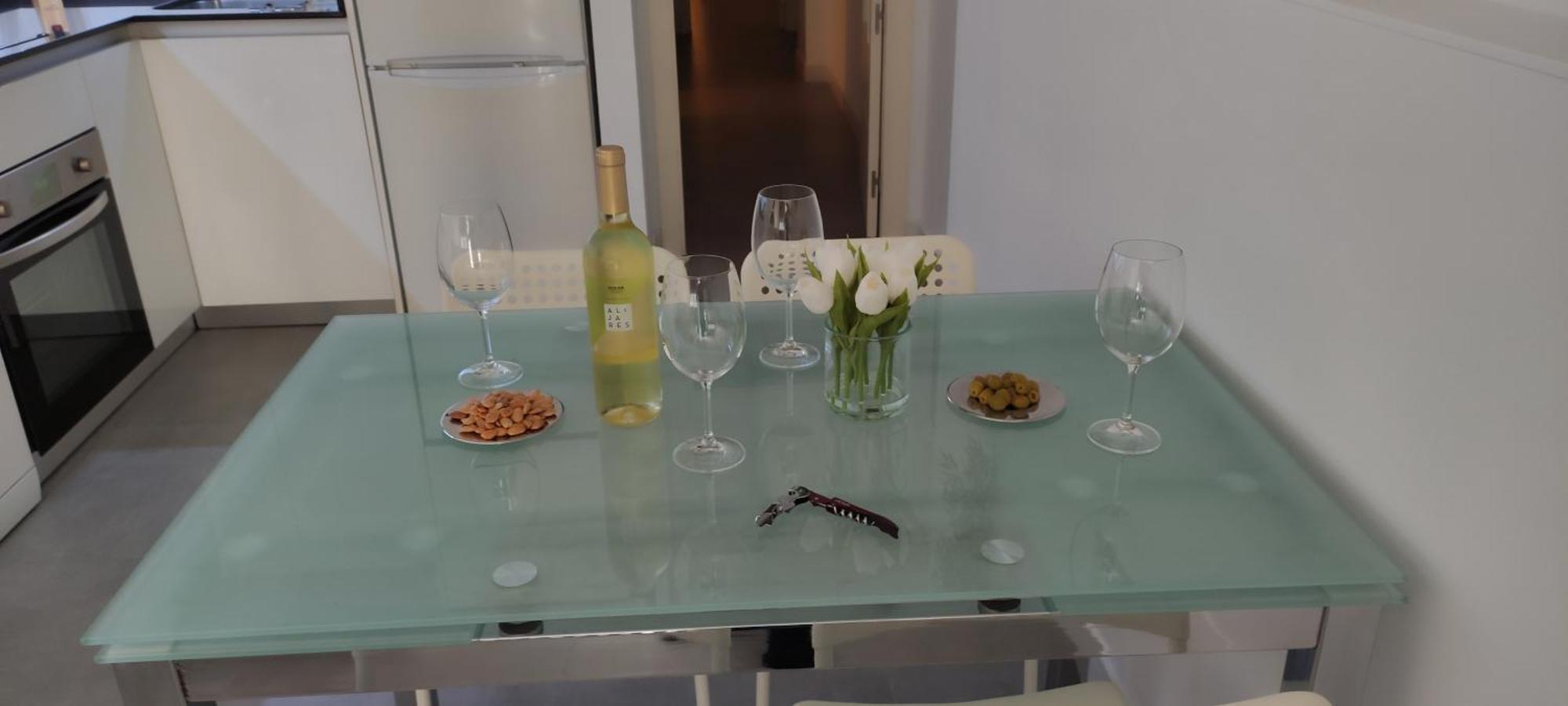 Апартаменты Apartamento La Paz Торрельяно Экстерьер фото